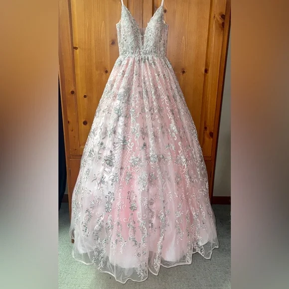 Sherri Hill Pink Prom Formal Dress Size 2 - Picture 4 of 8